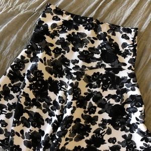 marilyn monroe skirt